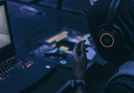 Як захистити дитину від сексуального насилля та збоченців?